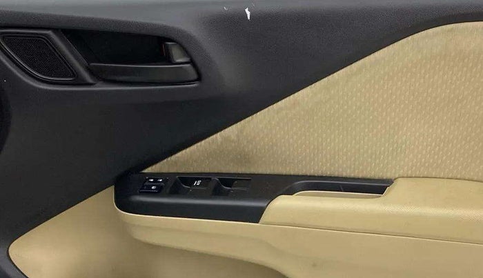 2022 Honda City 1.5L I-VTEC SV, Petrol, Manual, 43,033 km, Driver Side Door Panels Control