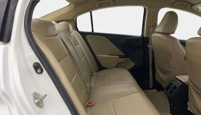 2022 Honda City 1.5L I-VTEC SV, Petrol, Manual, 43,033 km, Right Side Rear Door Cabin