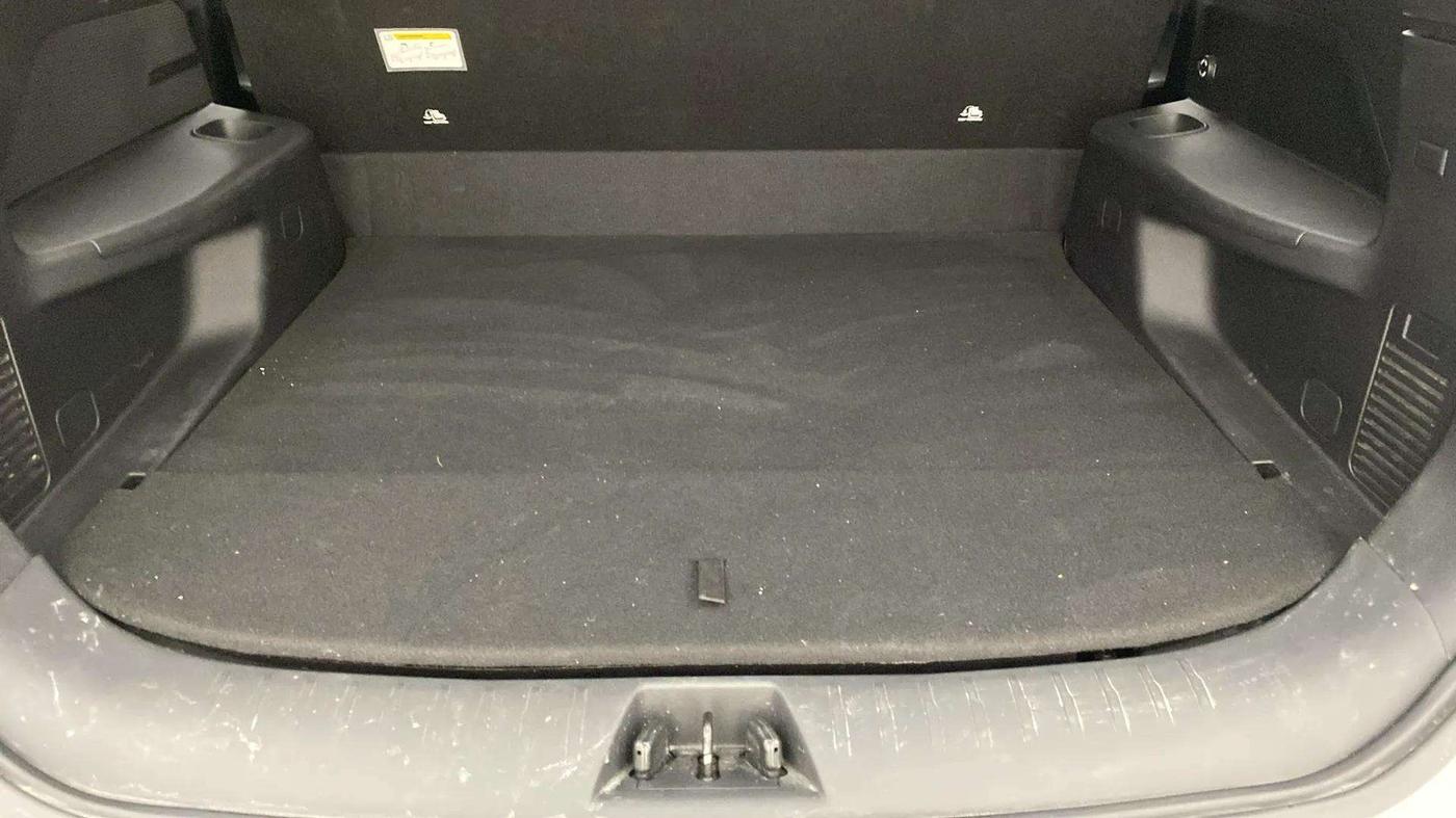 2022 Mahindra XUV700 AX 5 P AT 5 STR, Petrol, Automatic, 17,417 km, Boot Inside