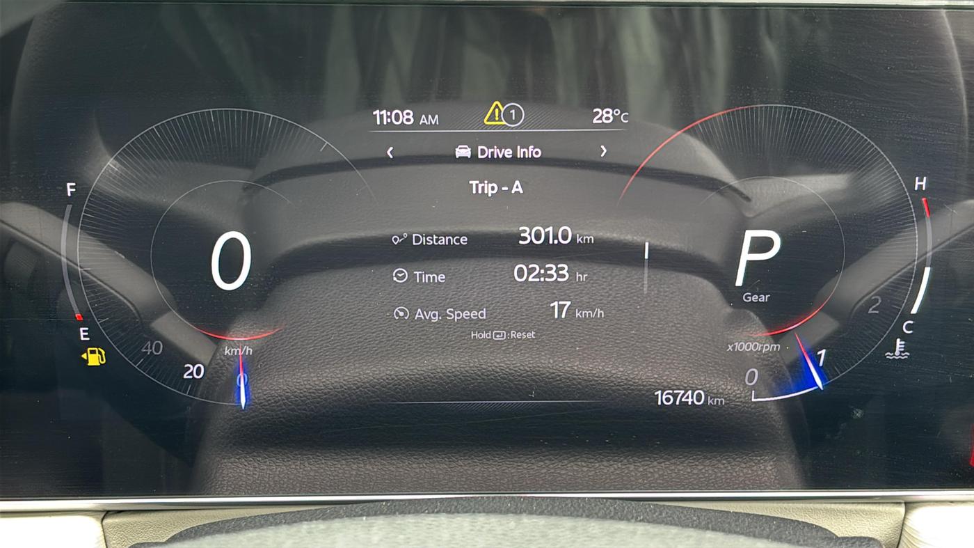 2022 Mahindra XUV700 AX 5 P AT 5 STR, Petrol, Automatic, 17,417 km, Odometer Image