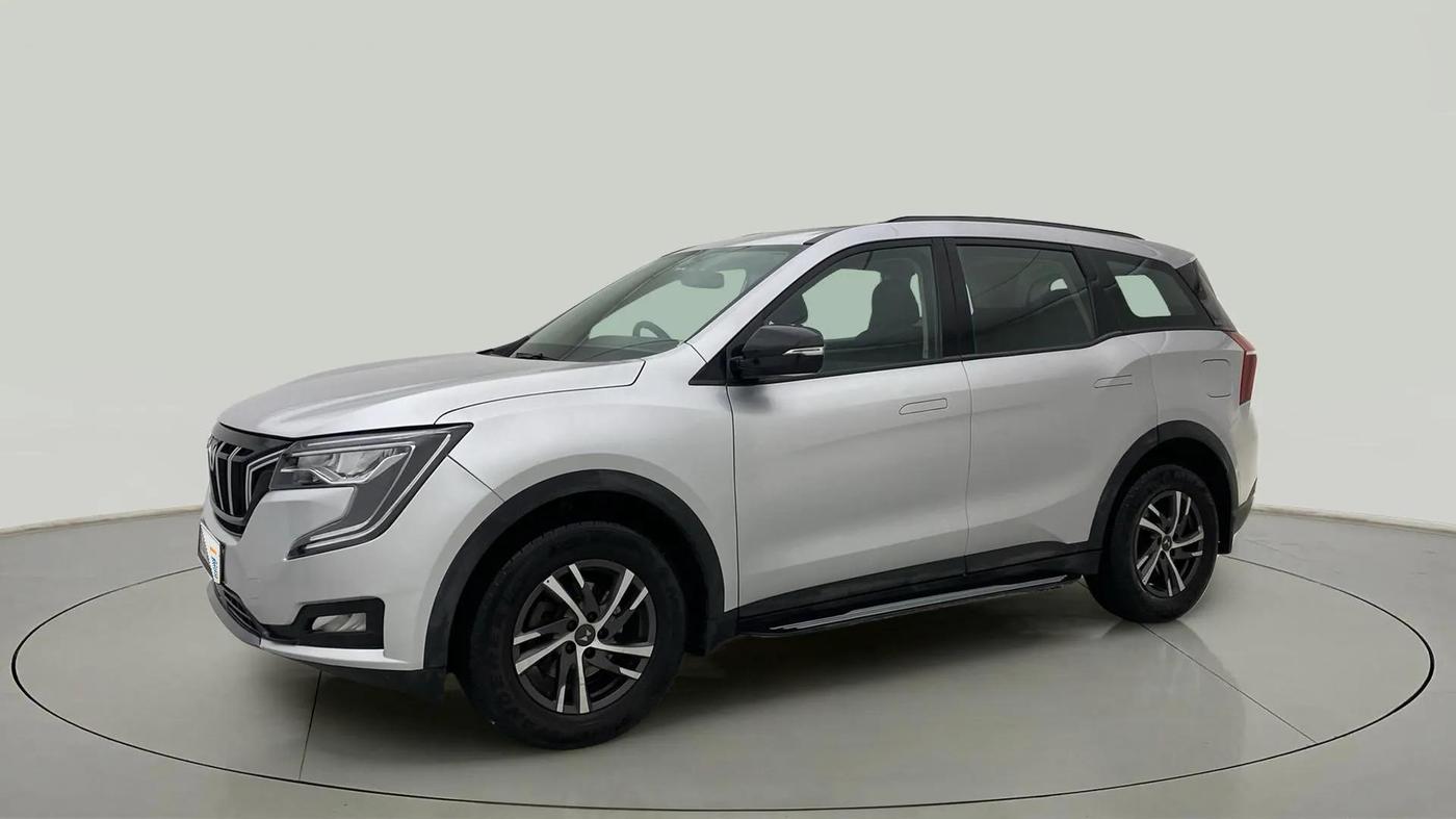 2022 Mahindra XUV700 AX 5 P AT 5 STR, Petrol, Automatic, 17,417 km, Left Front Diagonal