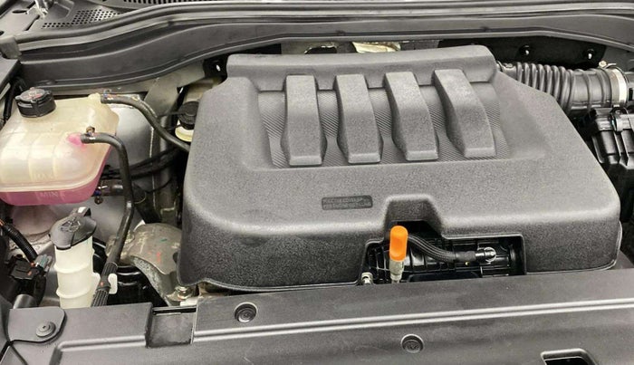 2022 Mahindra XUV700 AX 5 P AT 5 STR, Petrol, Automatic, 16,696 km, Engine View - Right