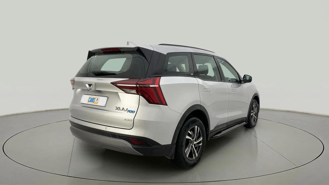 2022 Mahindra XUV700 AX 5 P AT 5 STR, Petrol, Automatic, 17,417 km, Right Back Diagonal
