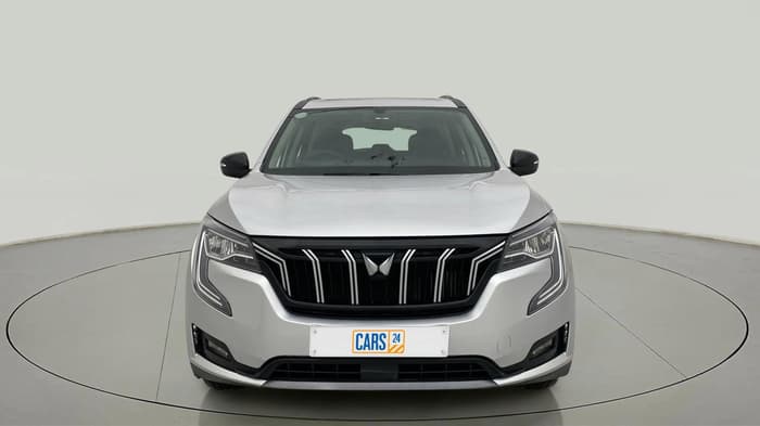 2022 Mahindra XUV700 AX 5 P AT 5 STR, Petrol, Automatic, 17,417 km, Front