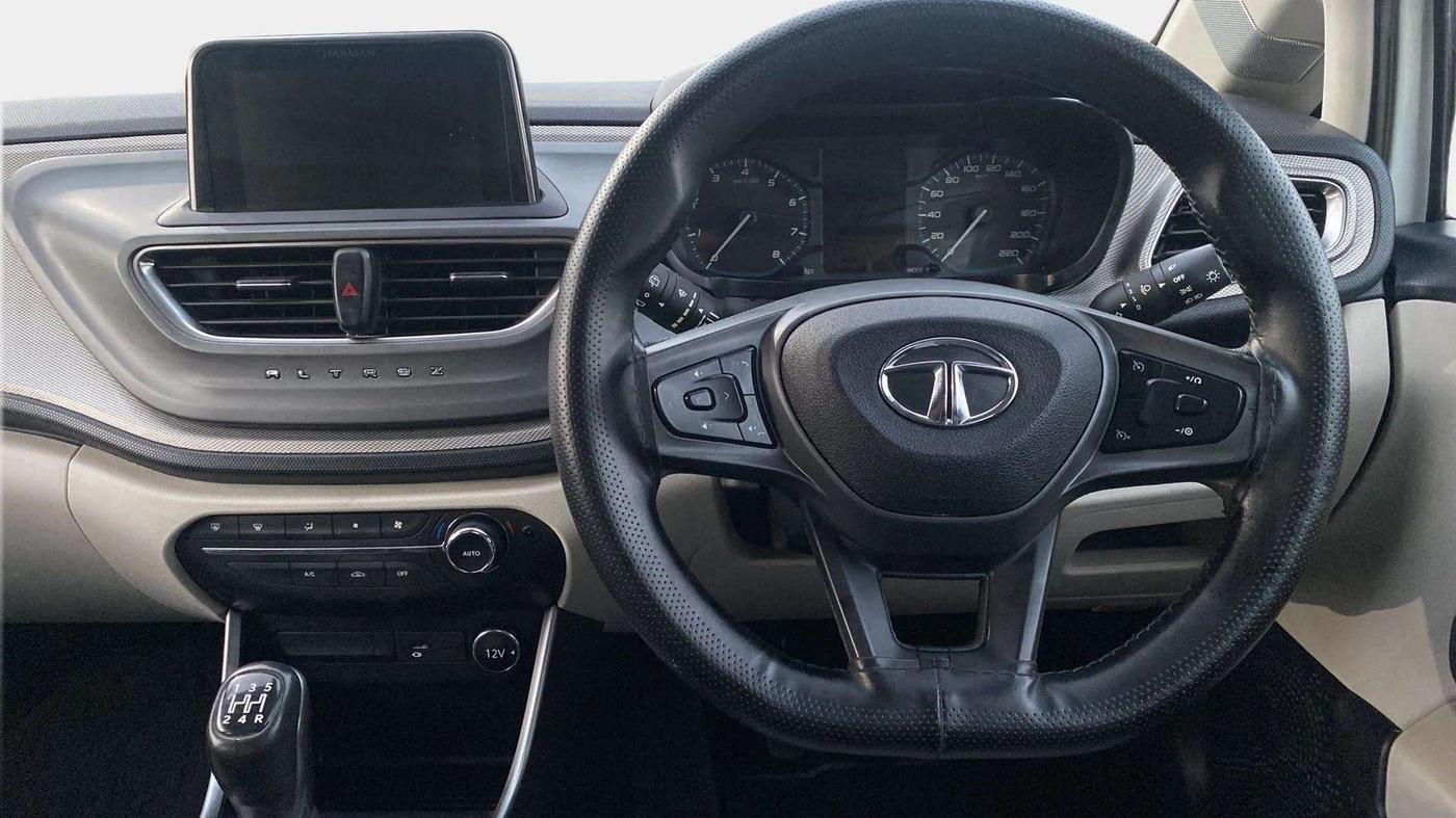 2022 Tata ALTROZ XZ I-TURBO PETROL, Petrol, Manual, 20,697 km, Steering Wheel Close Up