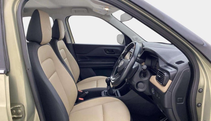 2022 Tata PUNCH CREATIVE 1.2 MT KAZIRANGA EDITION , Petrol, Manual, 36,389 km, Right Side Front Door Cabin