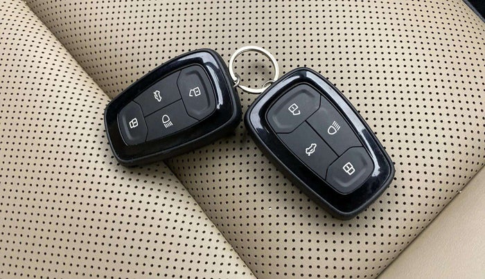 2022 Tata PUNCH CREATIVE 1.2 MT KAZIRANGA EDITION , Petrol, Manual, 36,389 km, Key Close Up