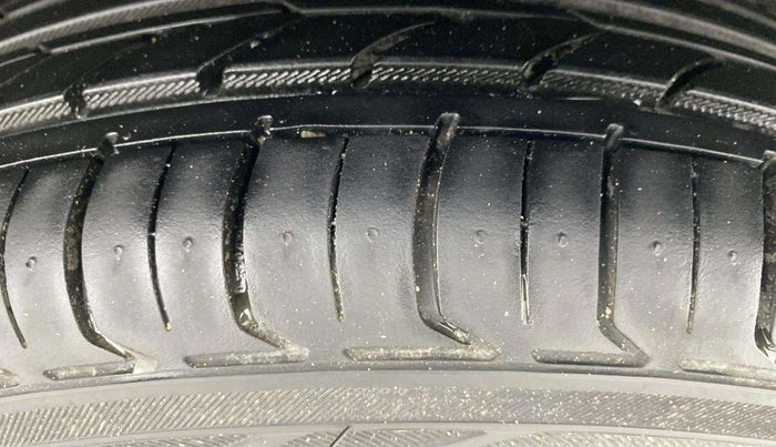 2013 Honda Amaze 1.2L I-VTEC S, Petrol, Manual, 36,569 km, Left Rear Tyre Tread