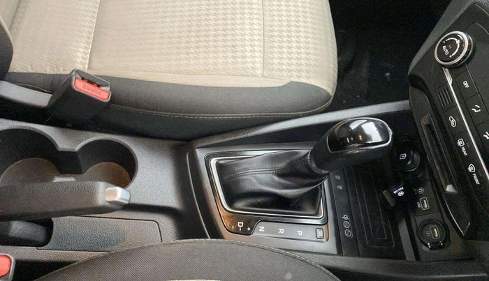 2019 Hyundai Elite i20 ASTA (O) CVT, Petrol, Automatic, 31,451 km, Gear Lever
