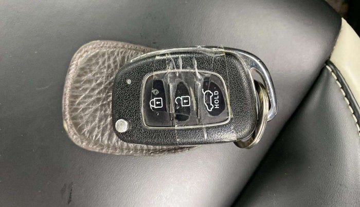 2018 Hyundai Creta E PLUS 1.6 PETROL, Petrol, Manual, 56,164 km, Key Close Up