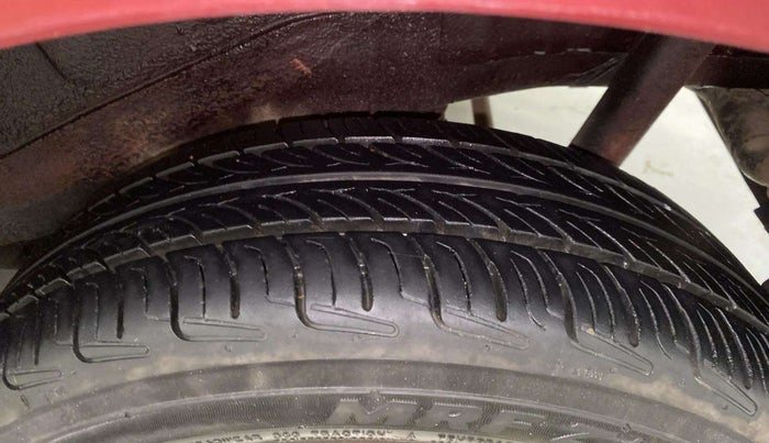 2014 Maruti Wagon R 1.0 VXI, Petrol, Manual, 39,951 km, Left Rear Tyre Tread