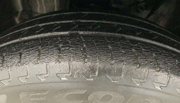 2017 Maruti IGNIS DELTA 1.2, Petrol, Manual, 36,152 km, Left Front Tyre Tread