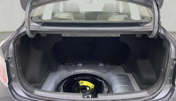 2021 Hyundai AURA S 1.2 AMT, Petrol, Automatic, 19,095 km, Boot Inside