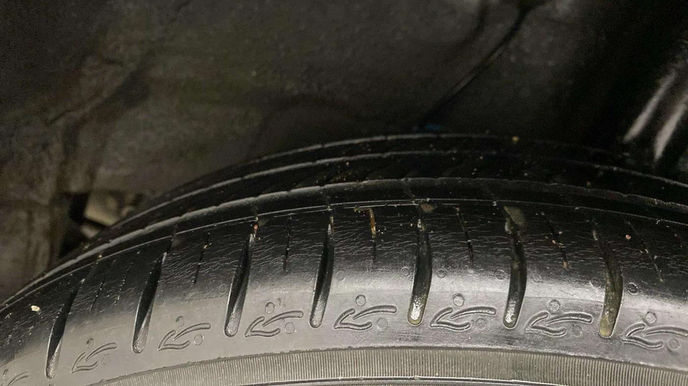 2021 Hyundai AURA S 1.2 AMT, Petrol, Automatic, 19,095 km, Left Rear Tyre Tread