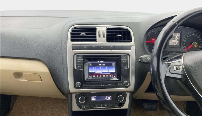 2017 Volkswagen Ameo HIGHLINE PLUS 1.5L AT 16 ALLOY, Diesel, Automatic, 66,860 km, Air Conditioner