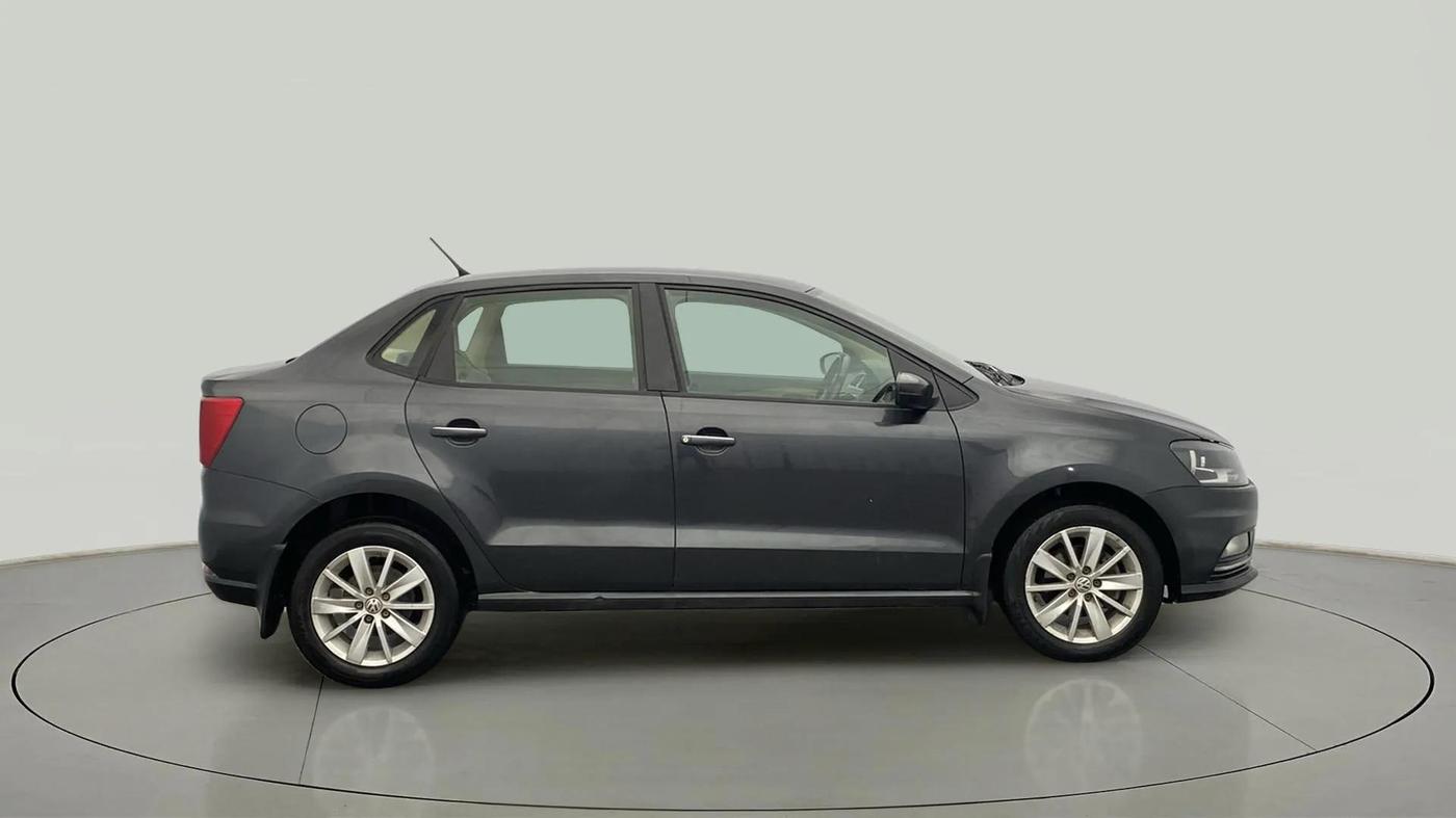 2017 Volkswagen Ameo HIGHLINE PLUS 1.5L AT 16 ALLOY, Diesel, Automatic, 66,860 km, Right Side View
