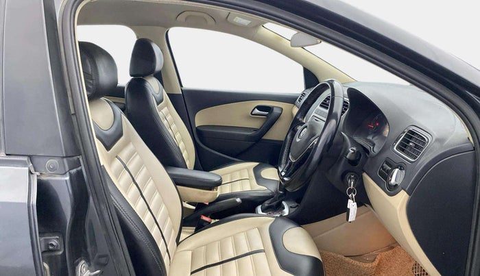 2017 Volkswagen Ameo HIGHLINE PLUS 1.5L AT 16 ALLOY, Diesel, Automatic, 66,860 km, Right Side Front Door Cabin