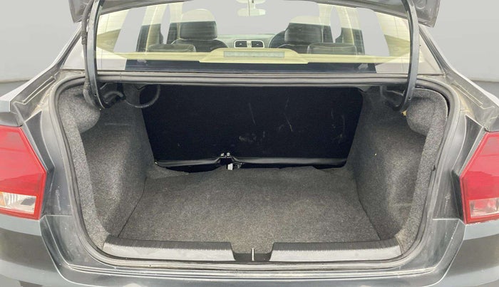 2017 Volkswagen Ameo HIGHLINE PLUS 1.5L AT 16 ALLOY, Diesel, Automatic, 66,860 km, Boot Open Zoomed View