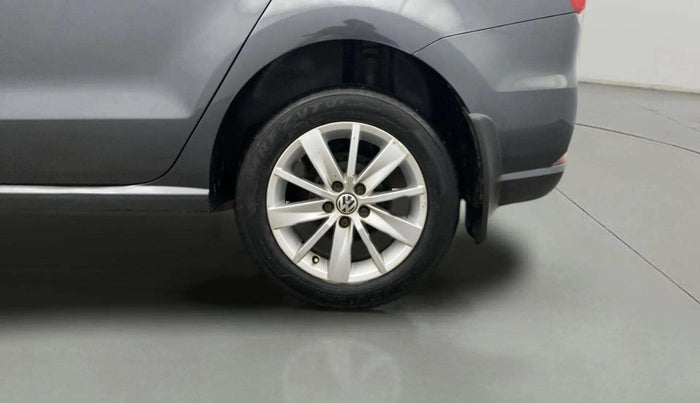 2017 Volkswagen Ameo HIGHLINE PLUS 1.5L AT 16 ALLOY, Diesel, Automatic, 66,860 km, Left Rear Wheel