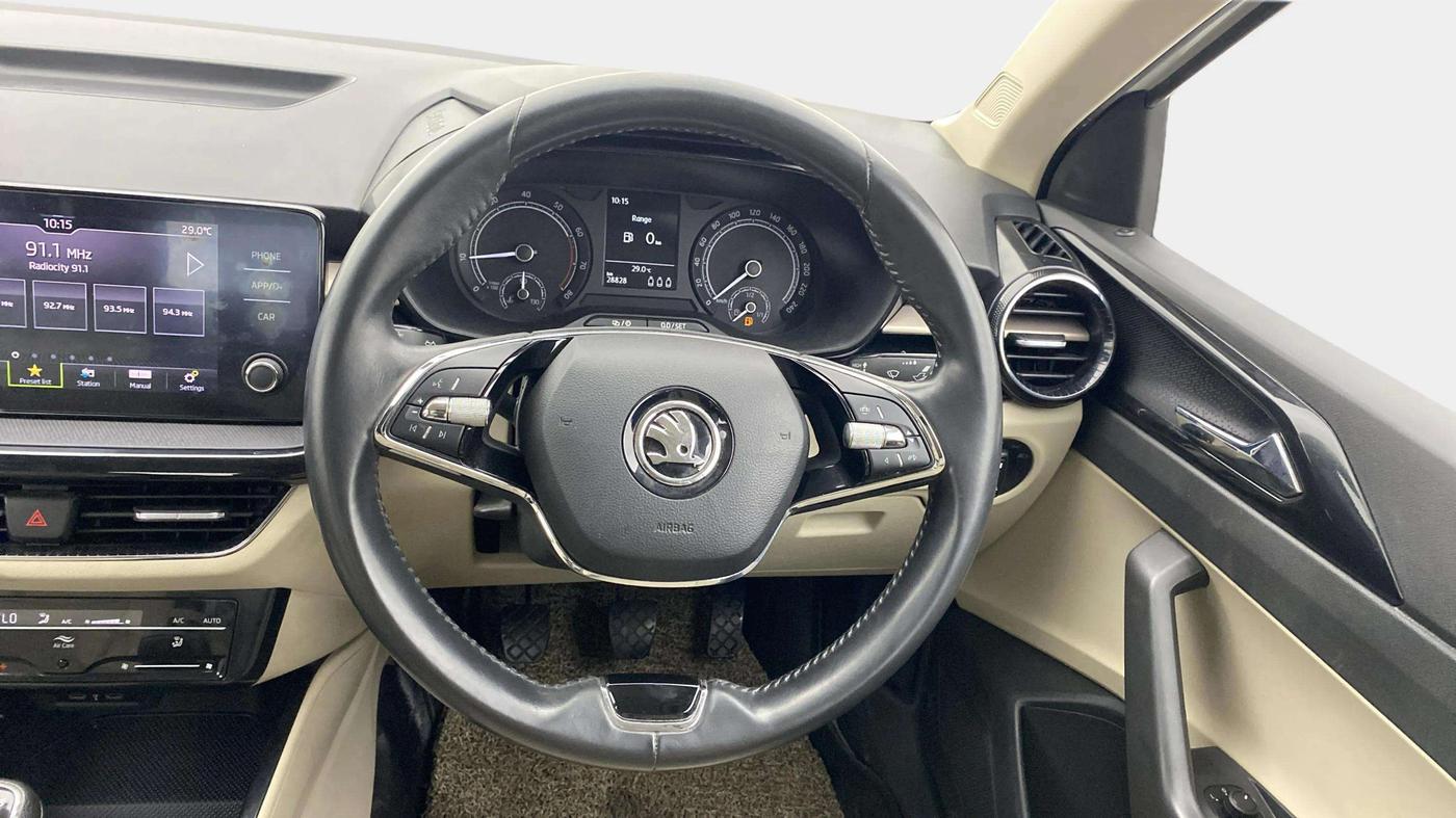 2023 Skoda SLAVIA AMBITION 1.0L TSI MT, Petrol, Manual, 28,961 km, Steering Wheel Close Up