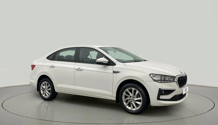 2023 Skoda SLAVIA AMBITION 1.0L TSI MT, Petrol, Manual, 28,828 km, Right Front Diagonal
