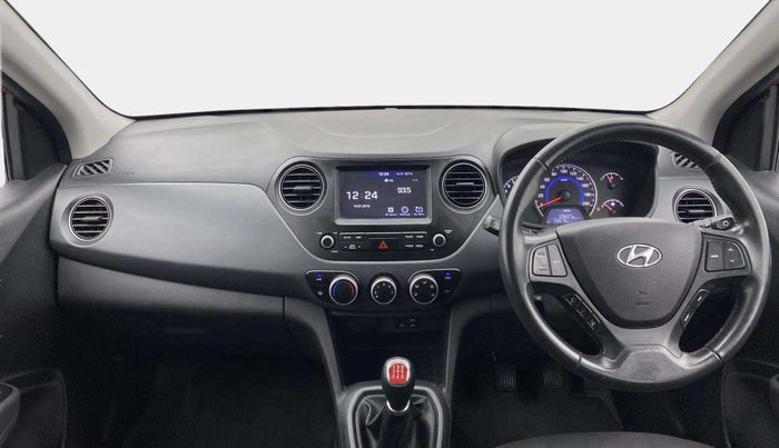 2018 Hyundai Grand i10 SPORTZ 1.2 KAPPA VTVT DUAL TONE, Petrol, Manual, 28,071 km, Dashboard