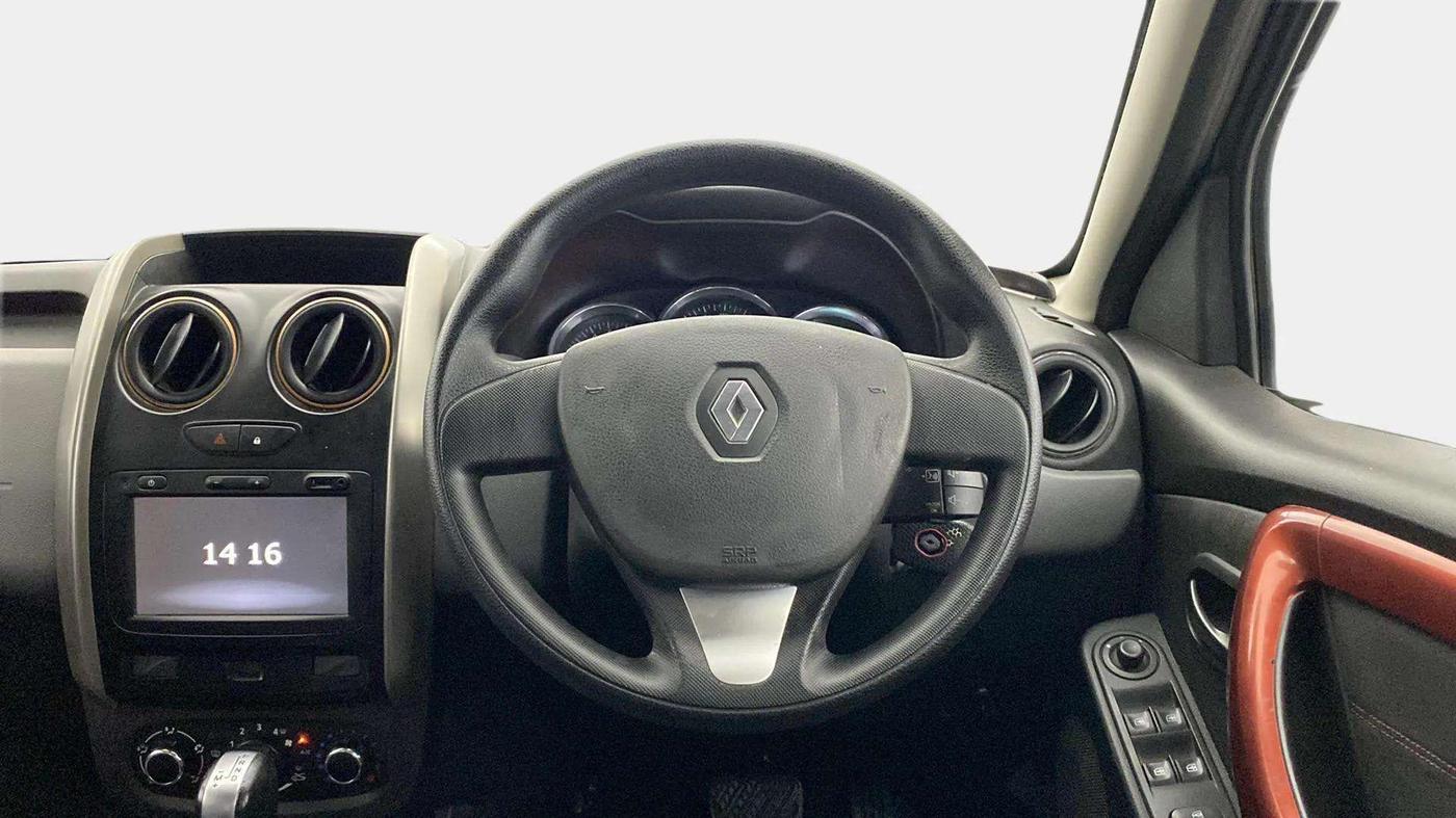 2018 Renault Duster RXS CVT, CNG, Automatic, 90,552 km, Steering Wheel Close Up