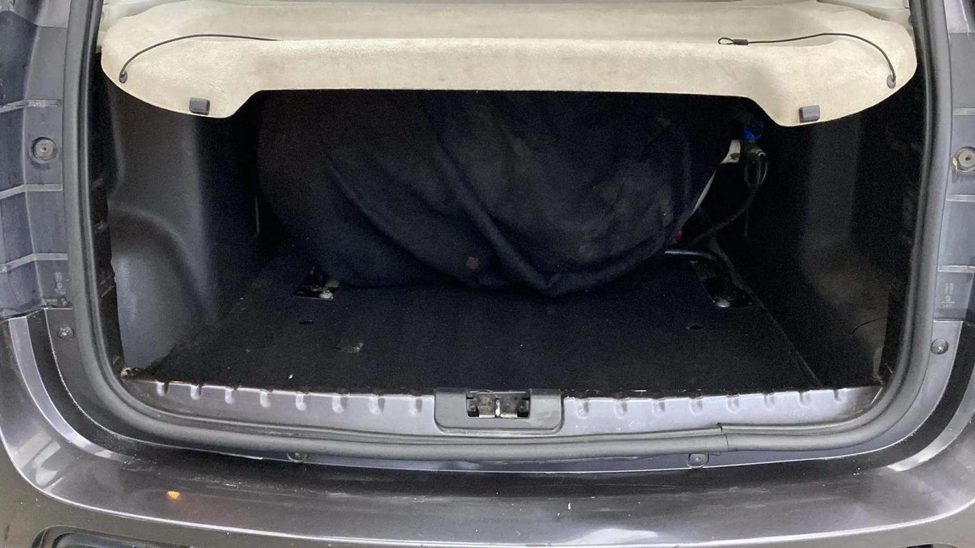 2018 Renault Duster RXS CVT, CNG, Automatic, 90,552 km, Boot Inside