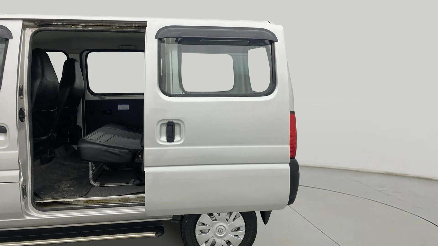 2022 Maruti Eeco 5 STR AC (O), Petrol, Manual, 35,396 km, LHS Rear Door