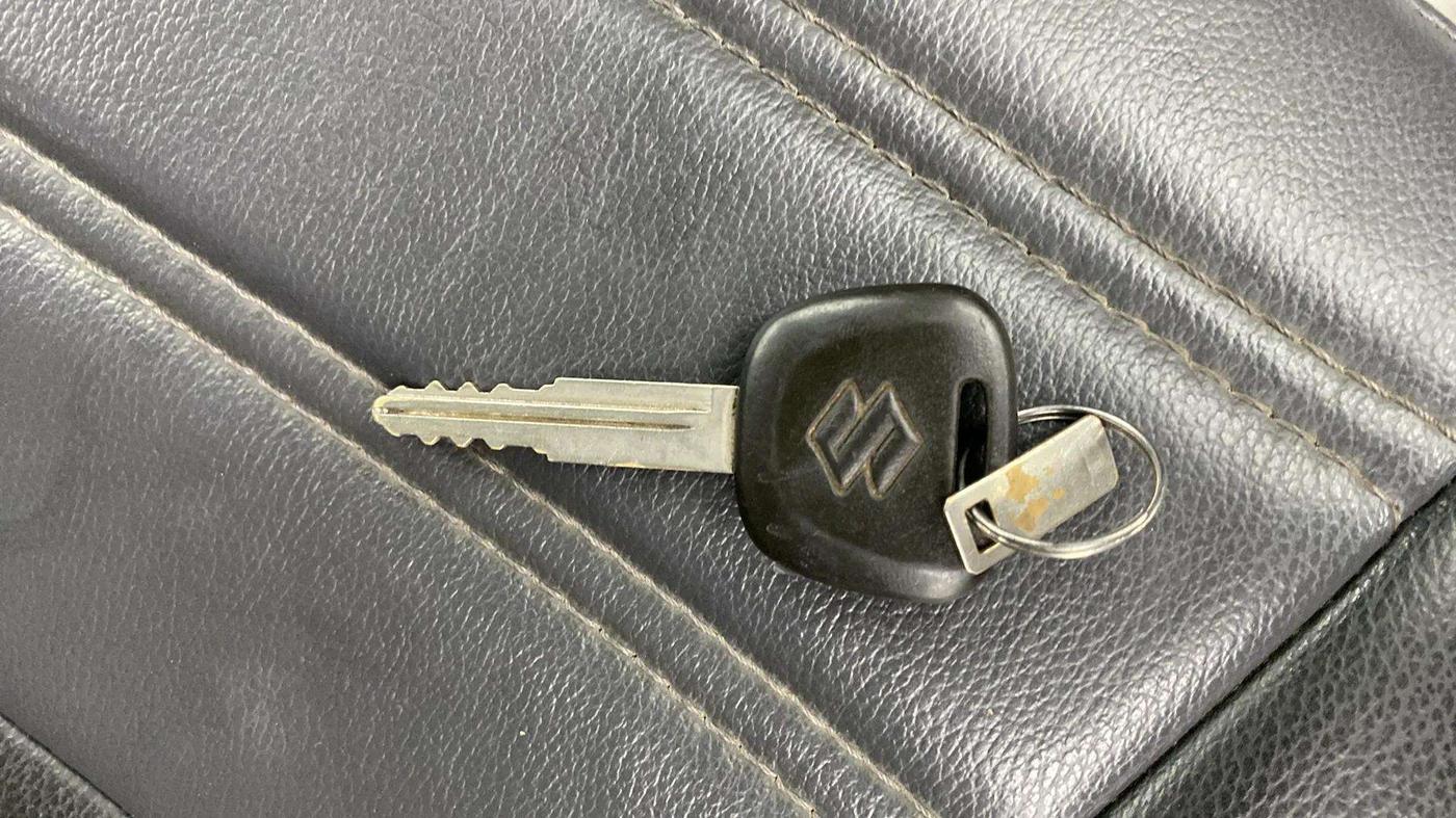 2022 Maruti Eeco 5 STR AC (O), Petrol, Manual, 35,396 km, Key Close Up