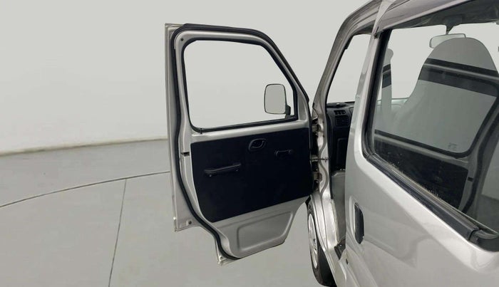 2022 Maruti Eeco 5 STR AC (O), Petrol, Manual, 35,396 km, LHS Front Door