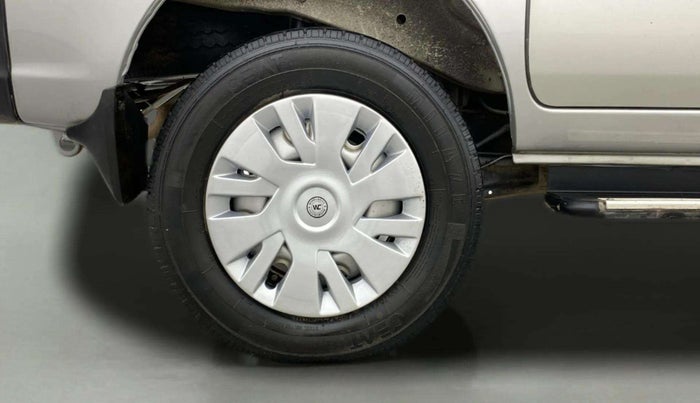 2022 Maruti Eeco 5 STR AC (O), Petrol, Manual, 35,396 km, Right Rear Wheel