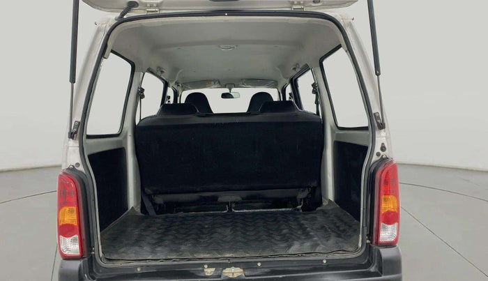 2022 Maruti Eeco 5 STR AC (O), Petrol, Manual, 35,396 km, Boot Inside