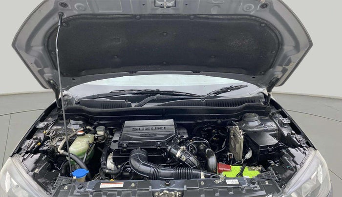 2018 Maruti Vitara Brezza VDI AMT, Diesel, Automatic, 1,07,293 km, Open Bonet
