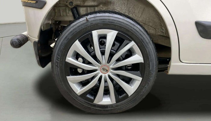 2017 Maruti Wagon R 1.0 VXI, Petrol, Manual, 73,173 km, Right Rear Wheel