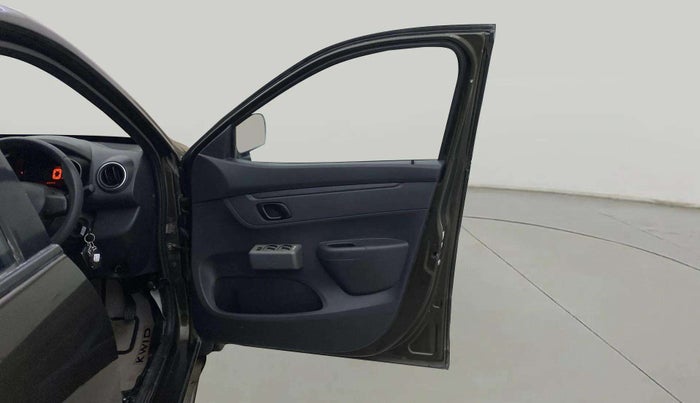 2016 Renault Kwid RXL, Petrol, Manual, 69,925 km, RHS Front Door