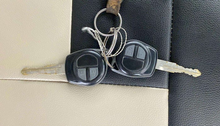 2014 Maruti Wagon R 1.0 VXI, Petrol, Manual, 70,185 km, Key Close Up