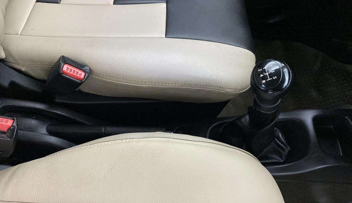 2014 Maruti Wagon R 1.0 VXI, Petrol, Manual, 70,185 km, Gear Lever