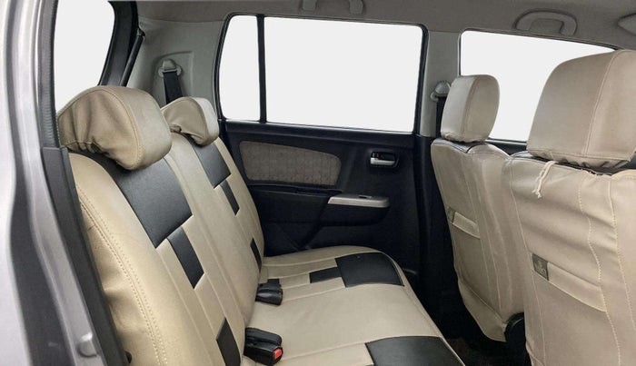 2014 Maruti Wagon R 1.0 VXI, Petrol, Manual, 70,185 km, Right Side Rear Door Cabin