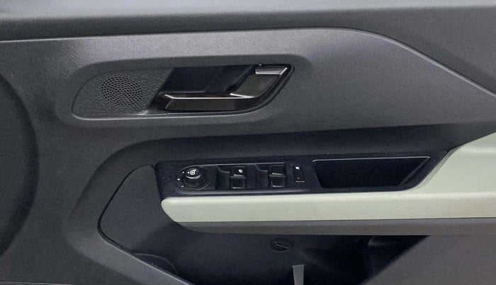 2024 Tata PUNCH ADVENTURE RHYTHM CNG, CNG, Manual, 31,817 km, Driver Side Door Panels Control