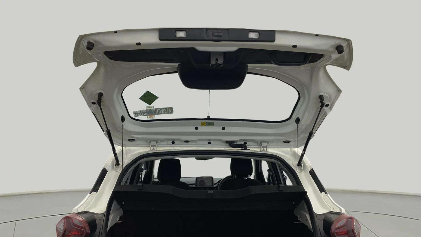 2024 Tata PUNCH ADVENTURE RHYTHM CNG, CNG, Manual, 31,817 km, Boot Door Open