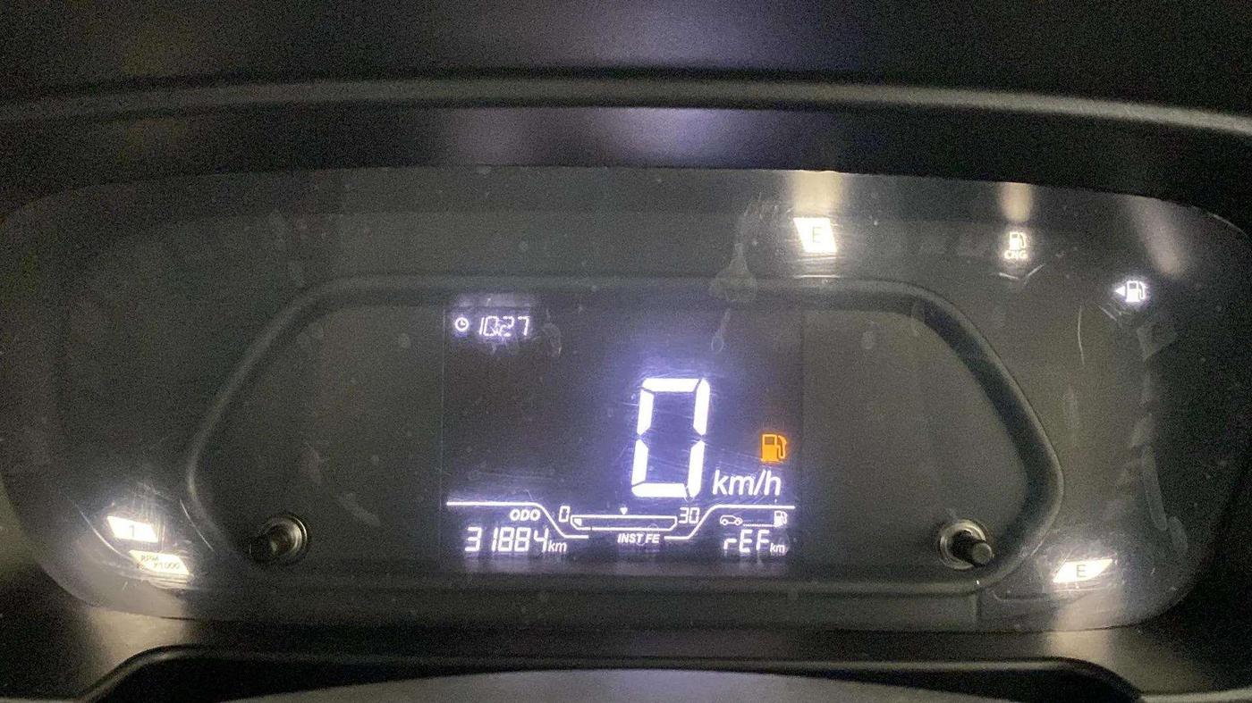 2024 Tata PUNCH ADVENTURE RHYTHM CNG, CNG, Manual, 31,817 km, Odometer Image