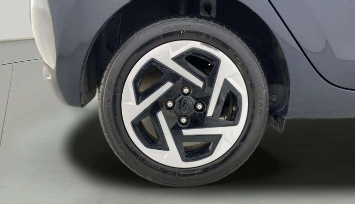 2023 Hyundai GRAND I10 NIOS SPORTZ 1.2 KAPPA VTVT, Petrol, Manual, 20,215 km, Right Rear Wheel