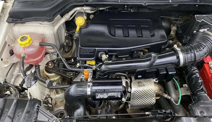 2021 Mahindra XUV300 W6 1.2 PETROL, Petrol, Manual, 60,798 km, Engine View - Right