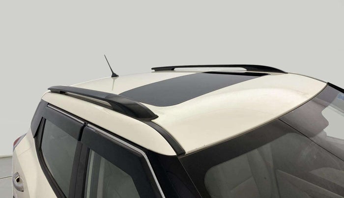 2021 Mahindra XUV300 W6 1.2 PETROL, Petrol, Manual, 60,798 km, Roof