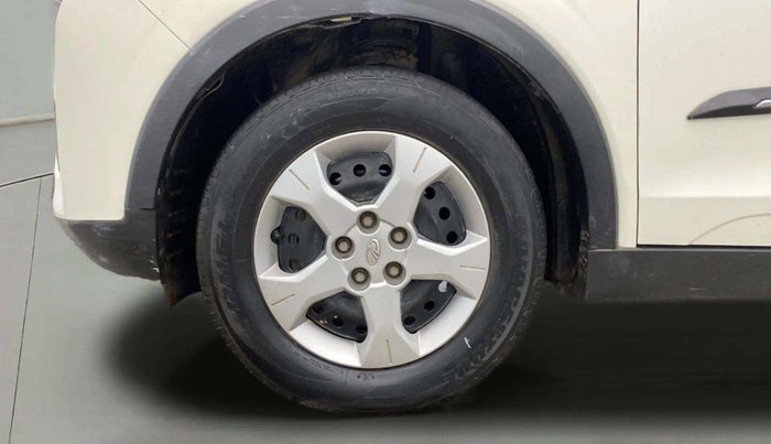 2021 Mahindra XUV300 W6 1.2 PETROL, Petrol, Manual, 60,798 km, Left Front Wheel