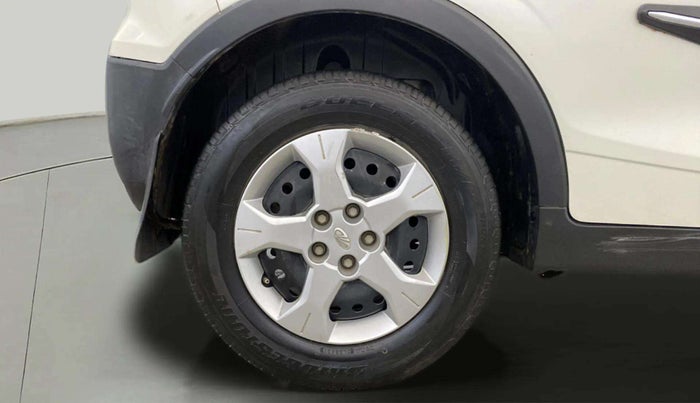 2021 Mahindra XUV300 W6 1.2 PETROL, Petrol, Manual, 60,798 km, Right Rear Wheel