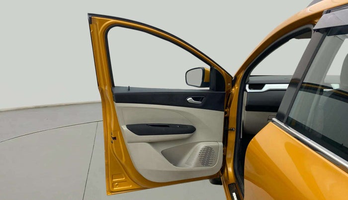 2019 Renault TRIBER RXZ, Petrol, Manual, 24,245 km, LHS Front Door