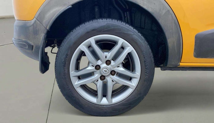 2019 Renault TRIBER RXZ, Petrol, Manual, 24,245 km, Right Rear Wheel
