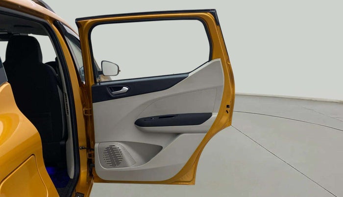 2019 Renault TRIBER RXZ, Petrol, Manual, 24,245 km, RHS Rear Door